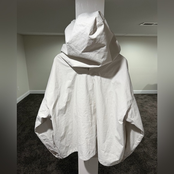 Maison Margiela Poly Coated White/Cream Anorak Hooded Jacket - Picture 2 of 16